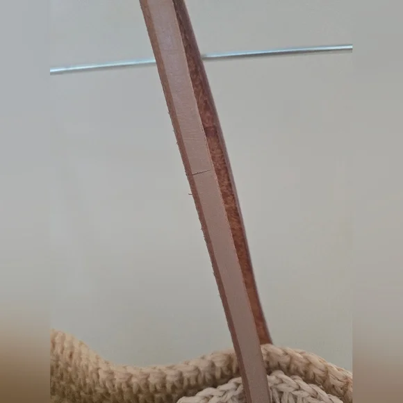 Hat Attack Natural Straw Bag With Leather Straps - Picture 5 of 14